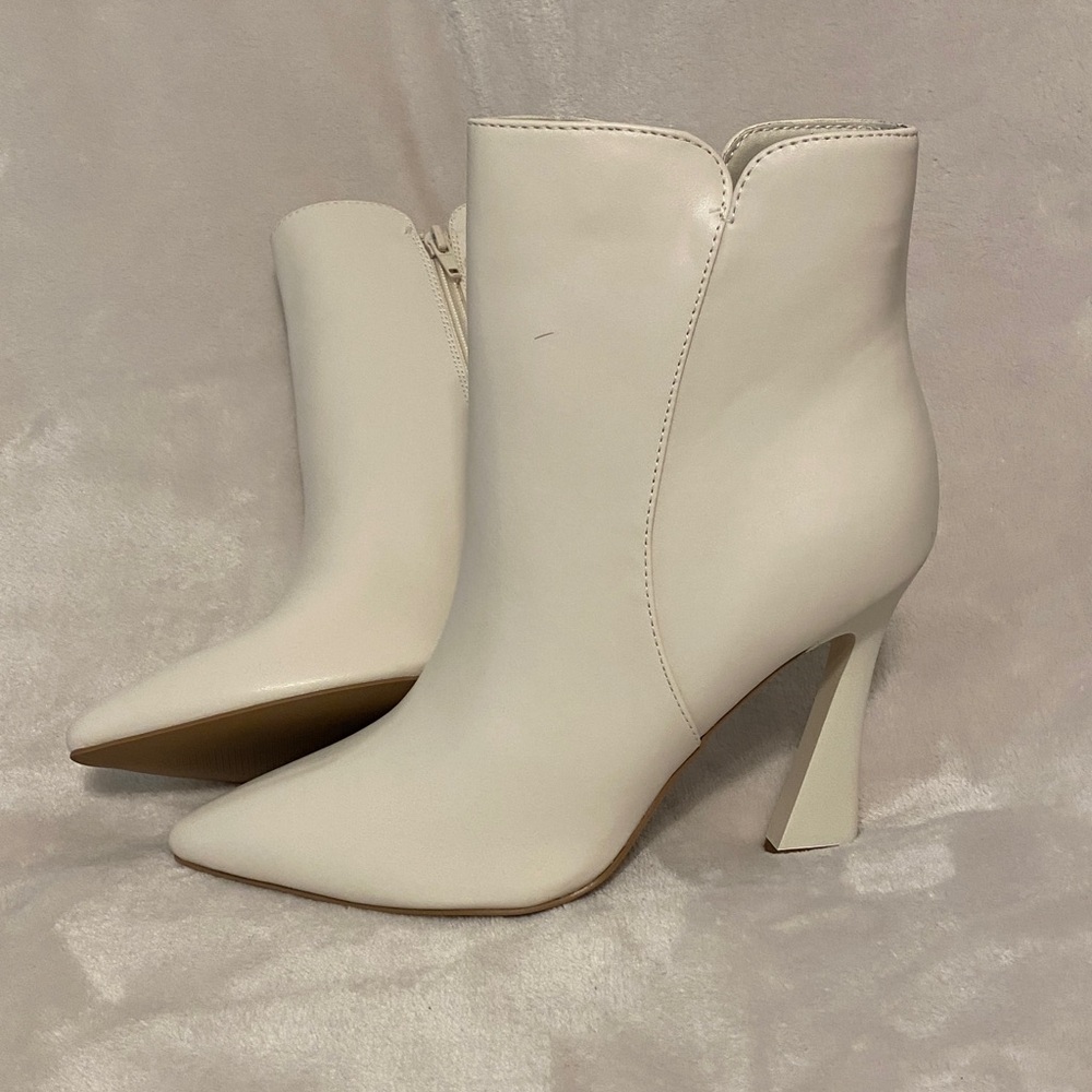 Qupid Cream Ankle Booties